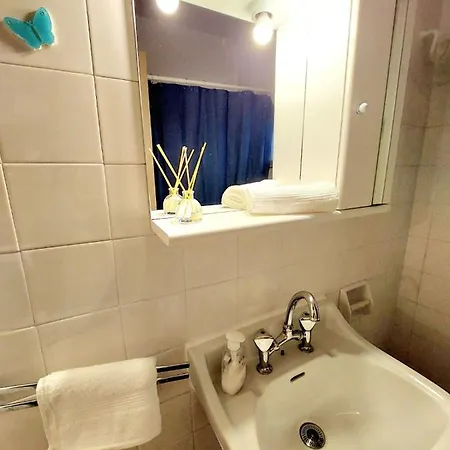 Konstantina's Center Apartment